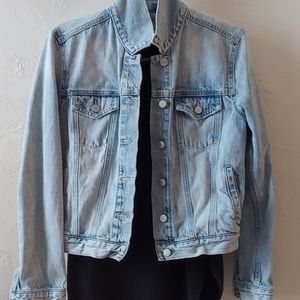 Gap lightwash denim jacket